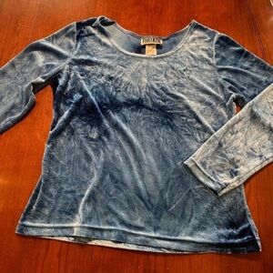 Forenza Size L, Blue crushed velvet feel, Long sleeve